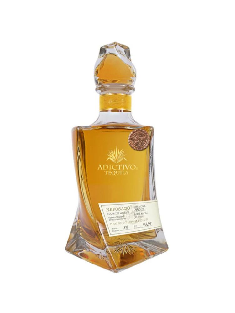 dictivo Tequila Reposado, 750mL bottle on white background.