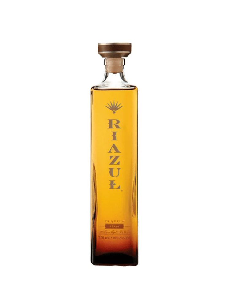 Riazul Añejo Tequila, 750mL bottle on white background.