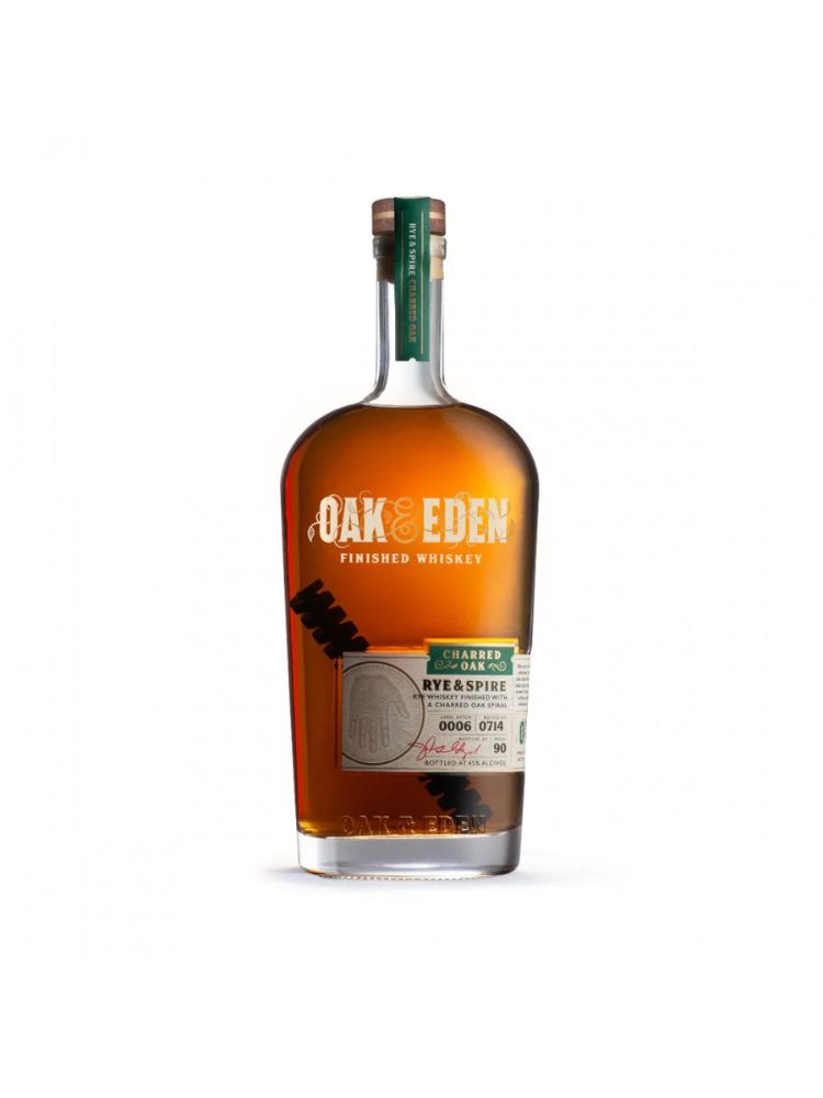 Oak &amp; Eden Rye &amp; Spire bottle on white background